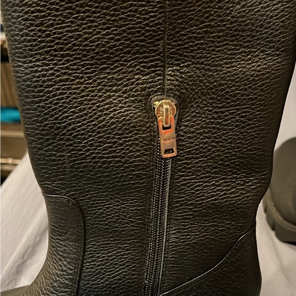 size 6B. Black lather original coach - Picture 4 of 10